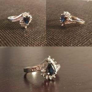 Gorgeous,Unique Blue Sapphire & White Diamond Ring